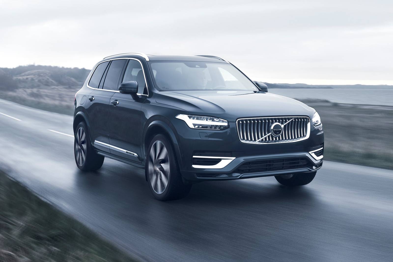 2023 Volvo XC90 B6 AWD