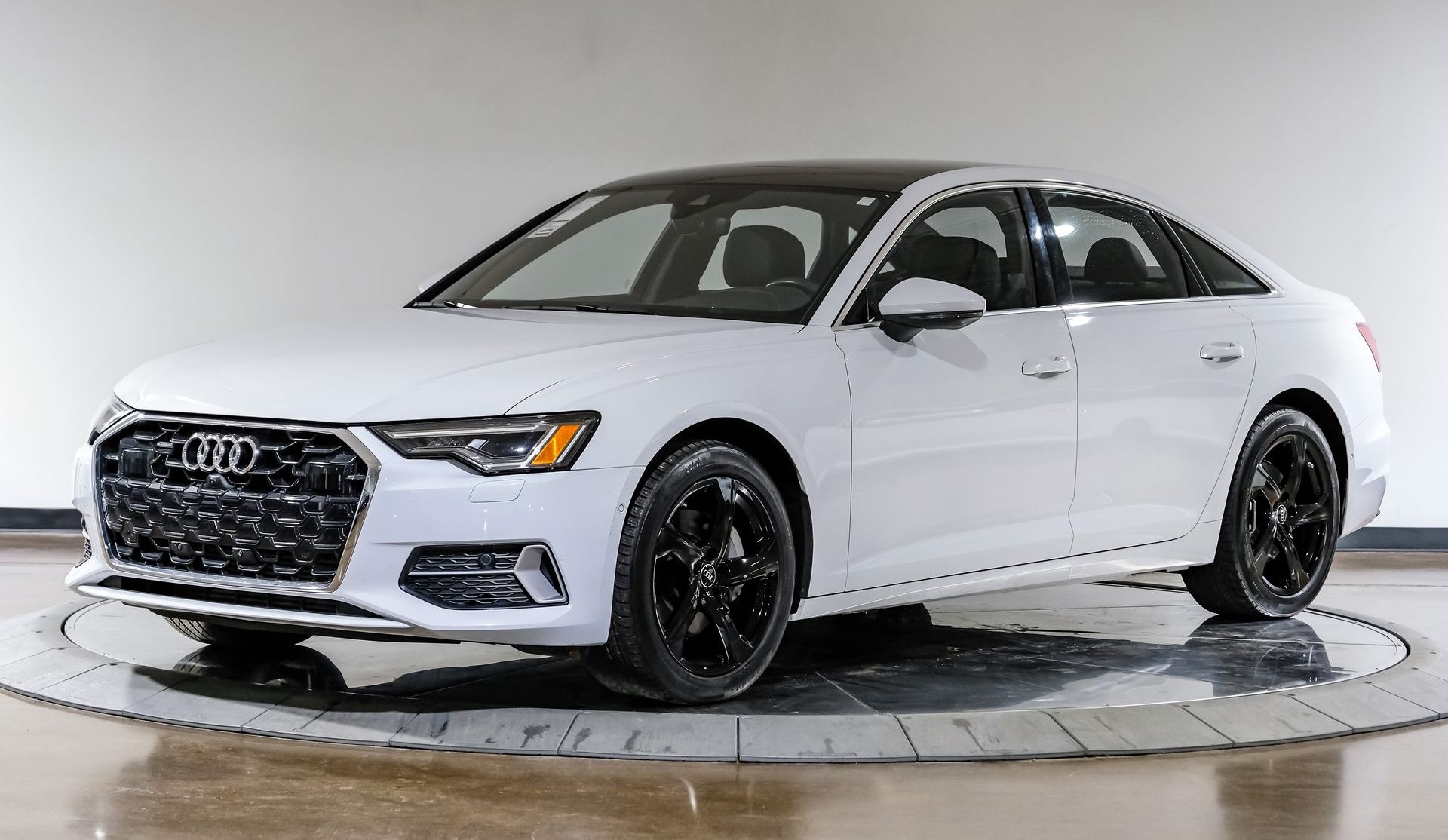 2024 Audi A6 Premium Plus