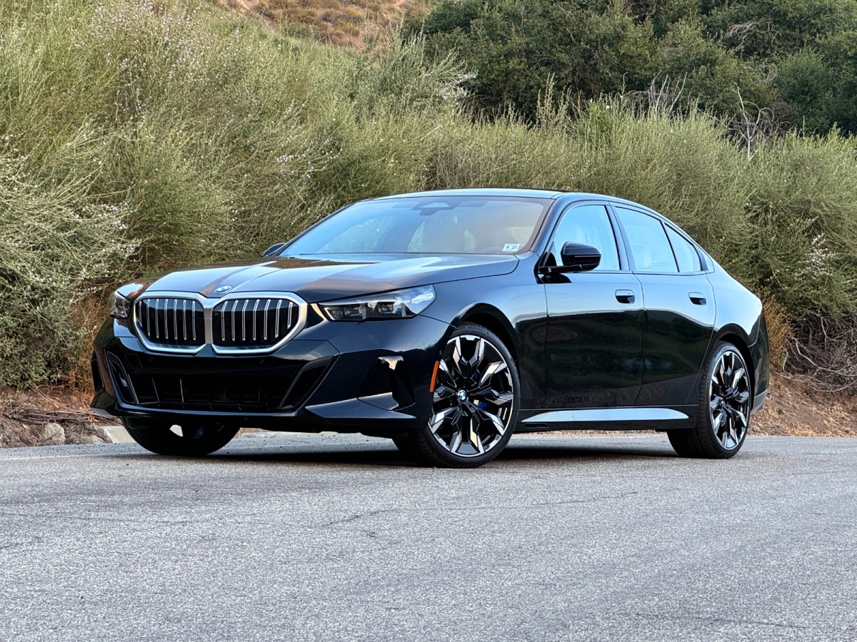 2024 BMW 5 Series 530i