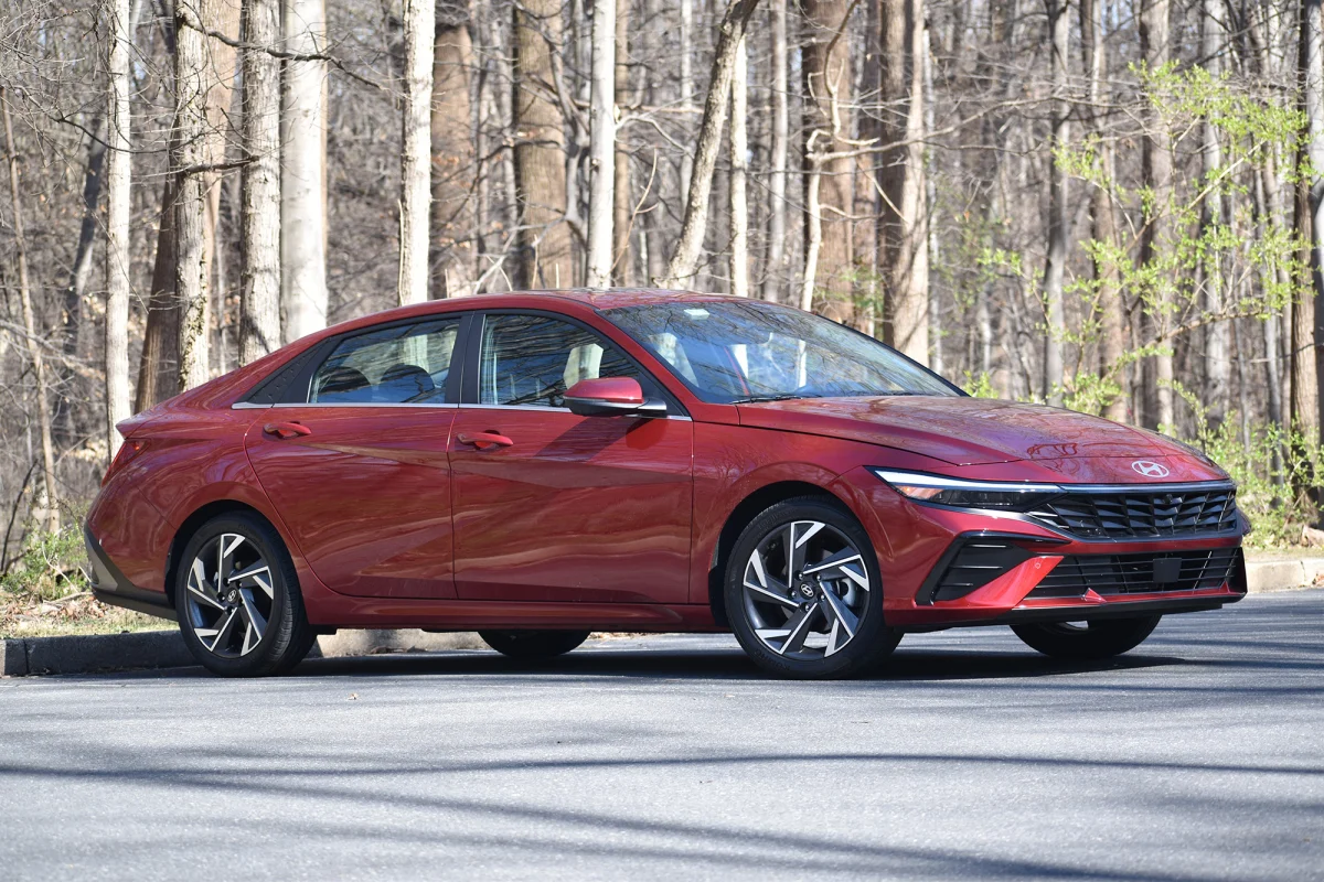 2024 Hyundai Elantra SEL Convenience IVT