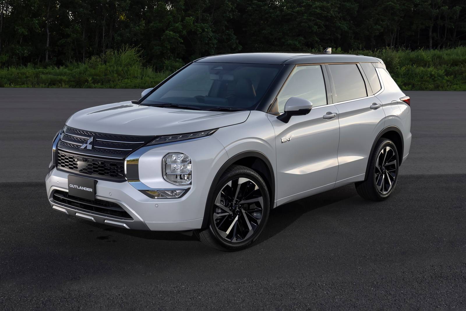 2024 Mitsubishi Outlander ES AWD