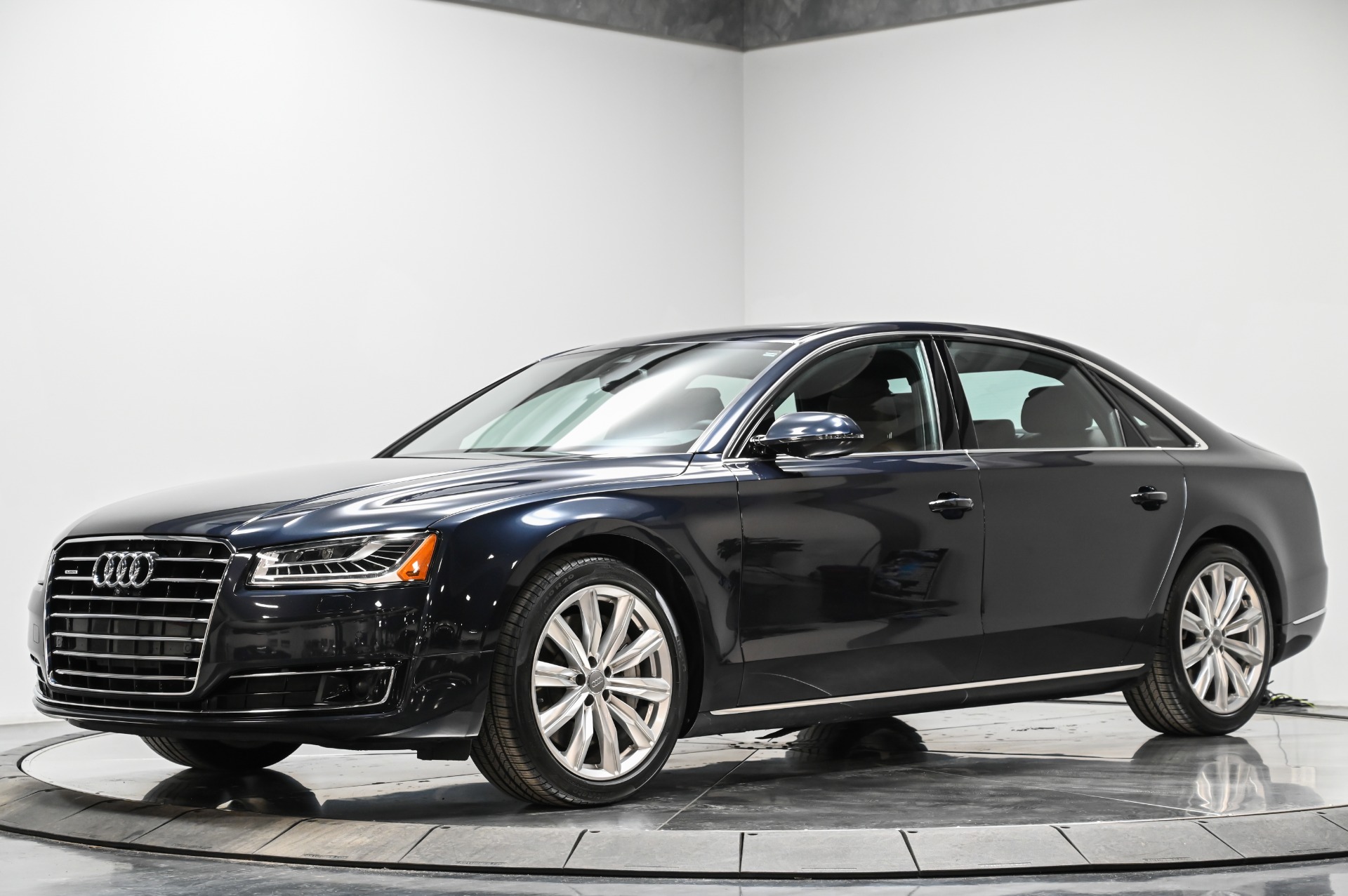 Audi A8 L 3.0T quattro