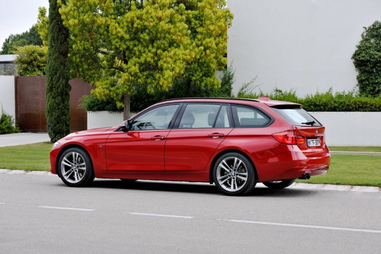 BMW 3 Series Sports Wagon featured