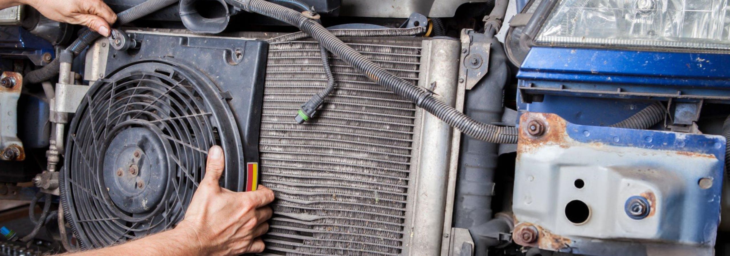 Car radiator cooling fan