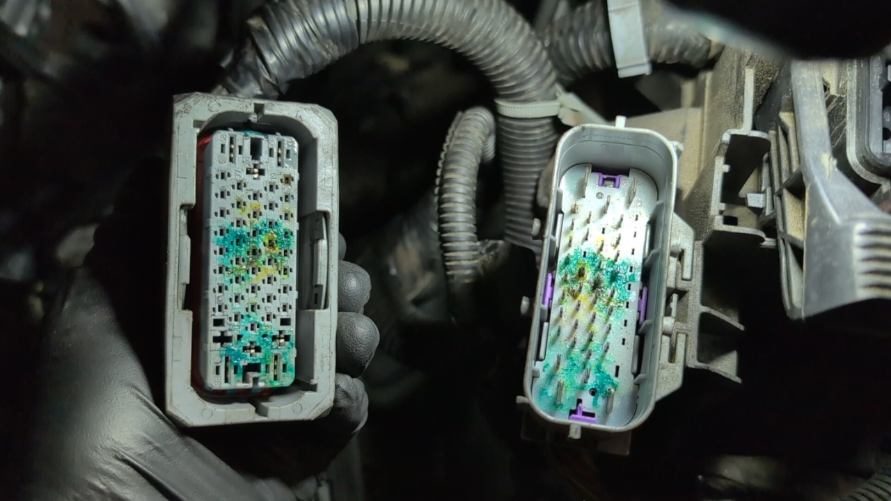 Corroded Electrical Connectors Corroded Electrical Connectors