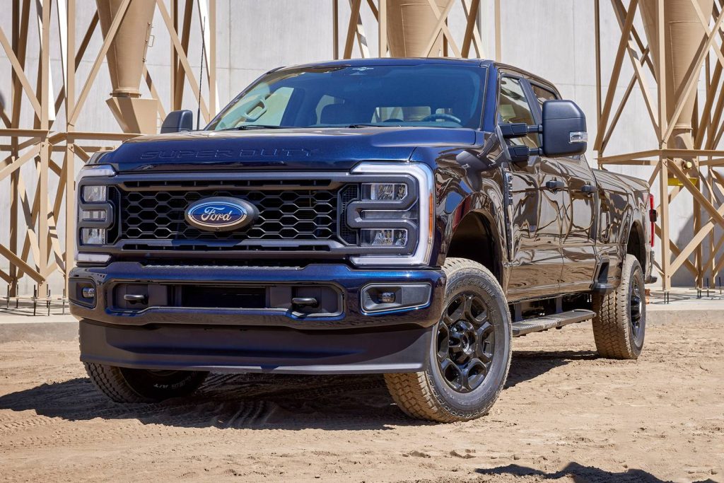Ford F 250 Super Duty XL 6.7L Power Stroke Diesel