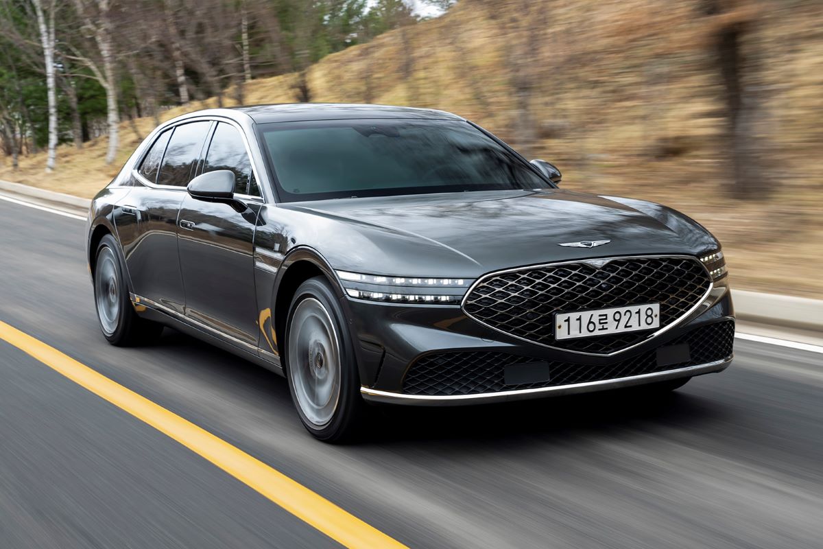 Genesis G90 Genesis G90