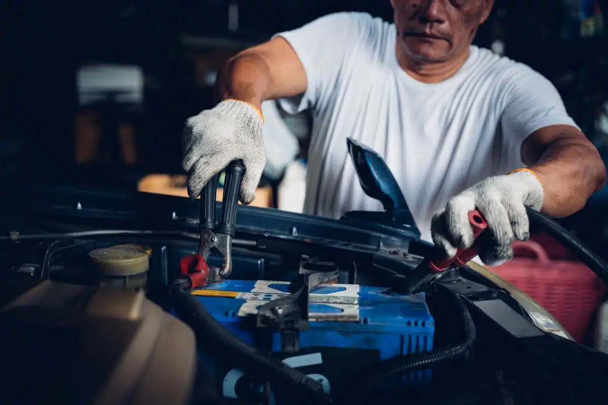 Jump Starting a Dead Battery