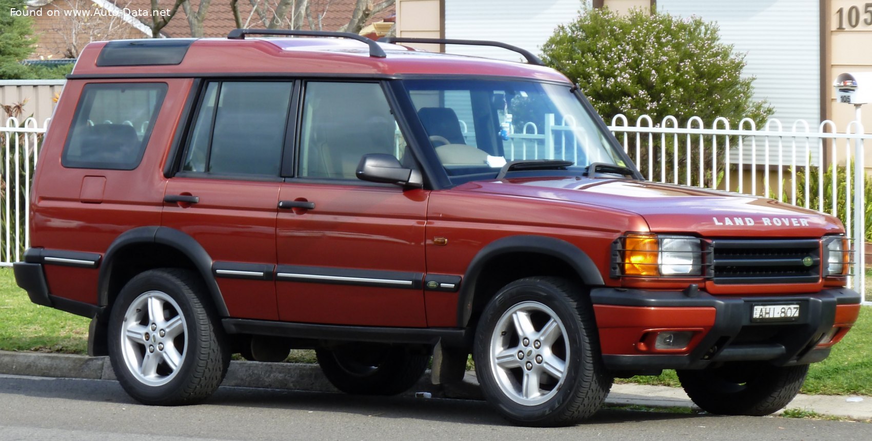 Land Rover Discovery (Series II, 1999–2004)
