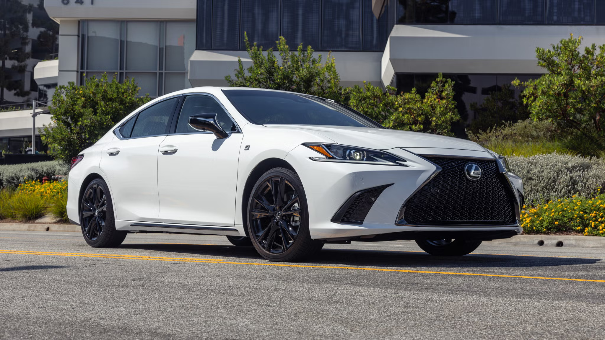 Lexus ES (2013–2018)