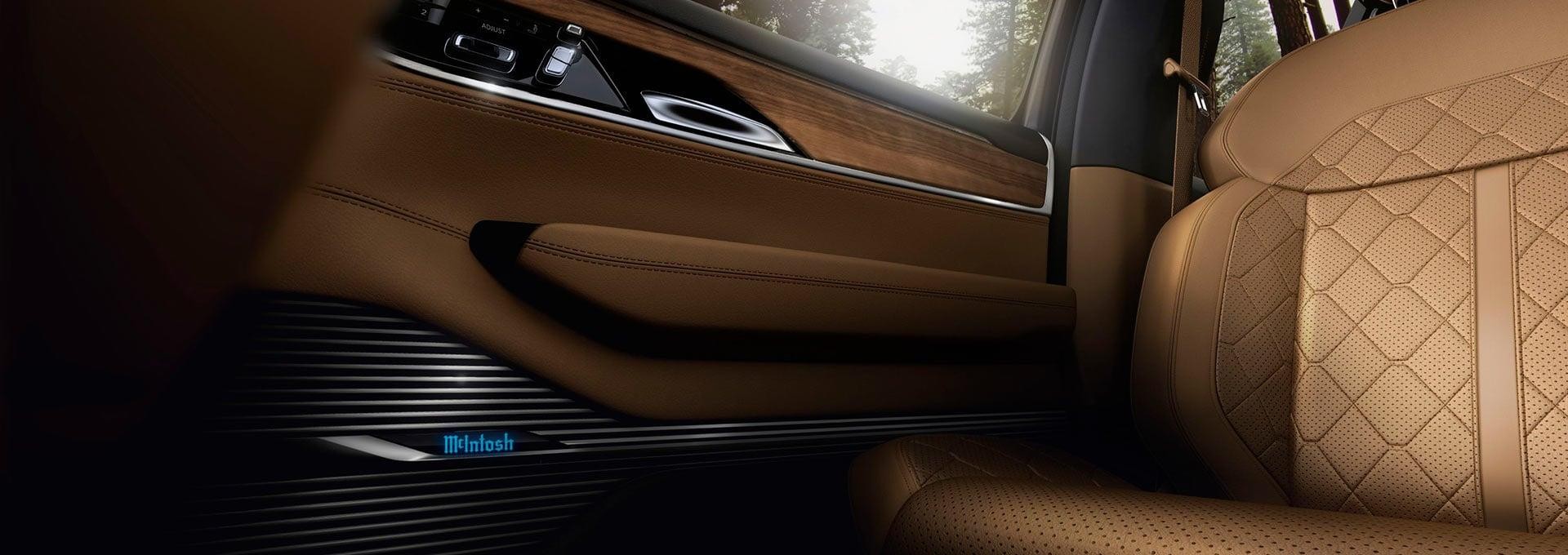 McIntosh MX950, Jeep Grand Wagoneer