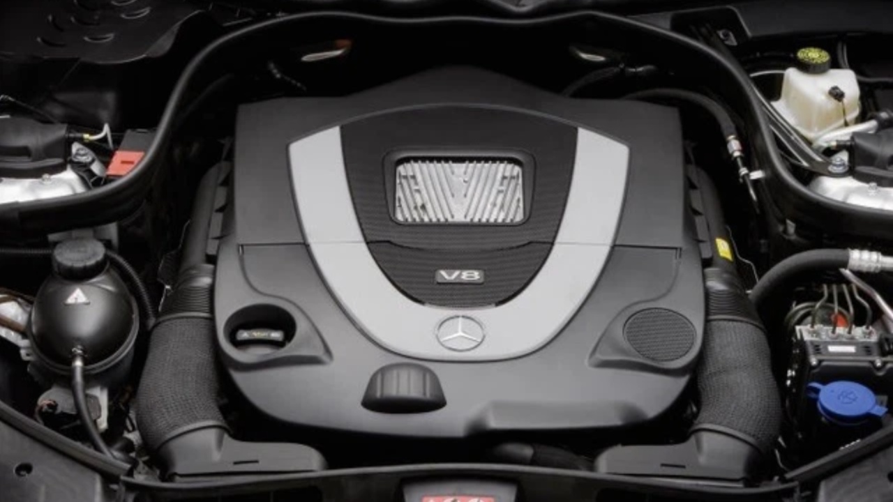 Mercedes-Benz M273 V8