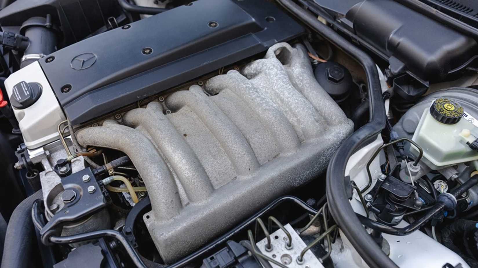 Mercedes Benz OM606 3.0 Liter Inline Six