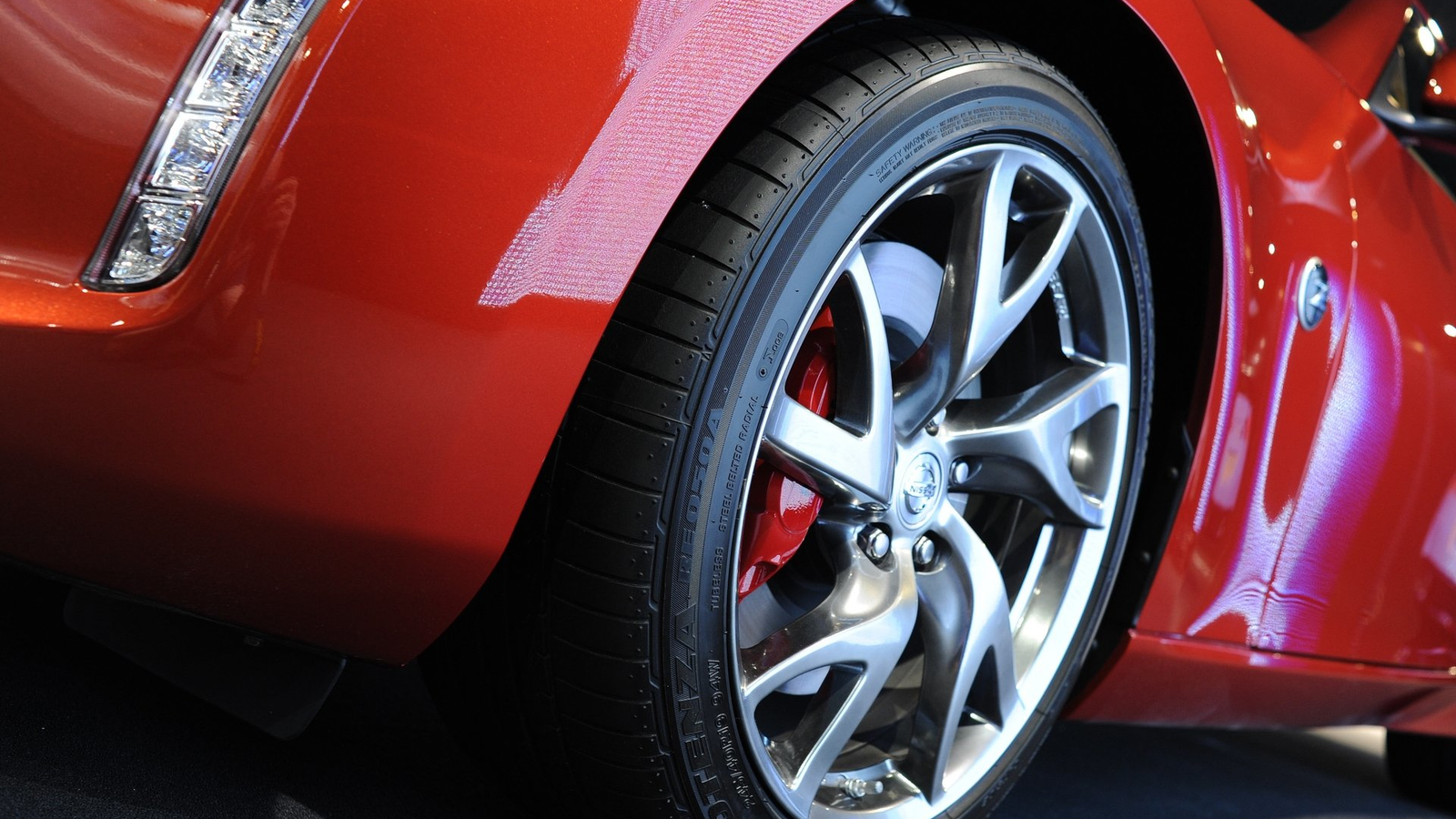 Nissan 370Z sports car tire