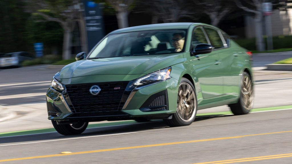 Nissan Altima AWD