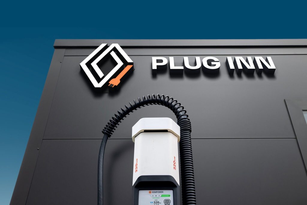 Plug Inn Renault