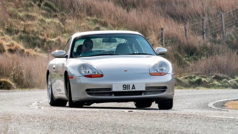 Porsche 911 (996)