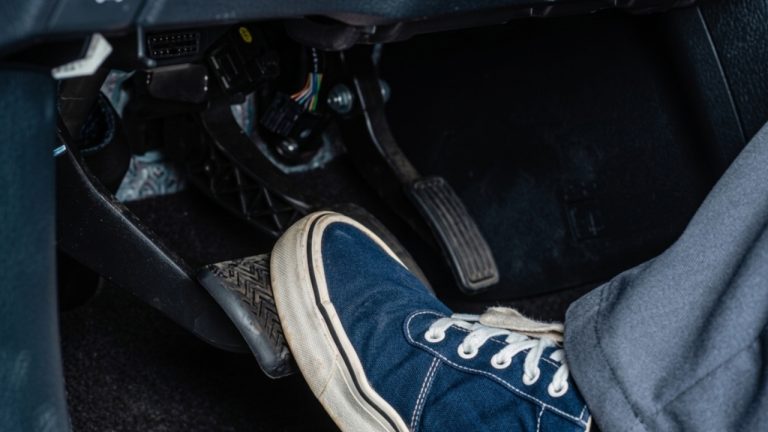 Reasons Why Your Vehicle May Vibrate While Braking