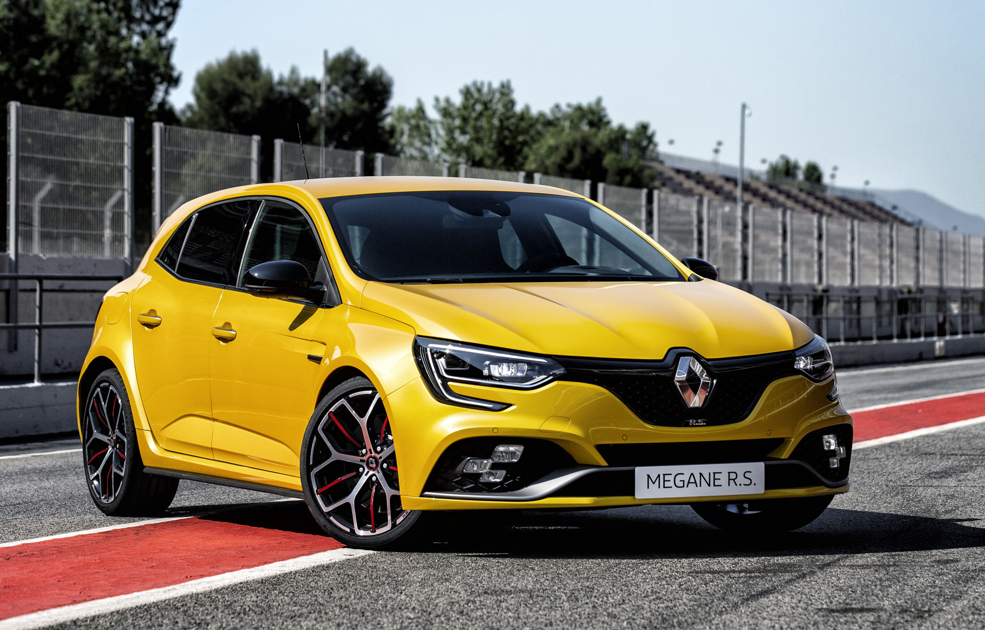 Renault Megane RS Trophy R