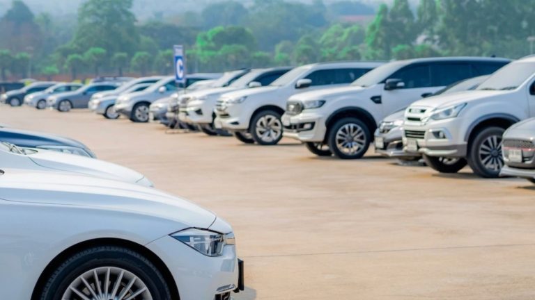 Signs Your Used Car Dealer Is Trying to Hide a Former Rental Vehicle