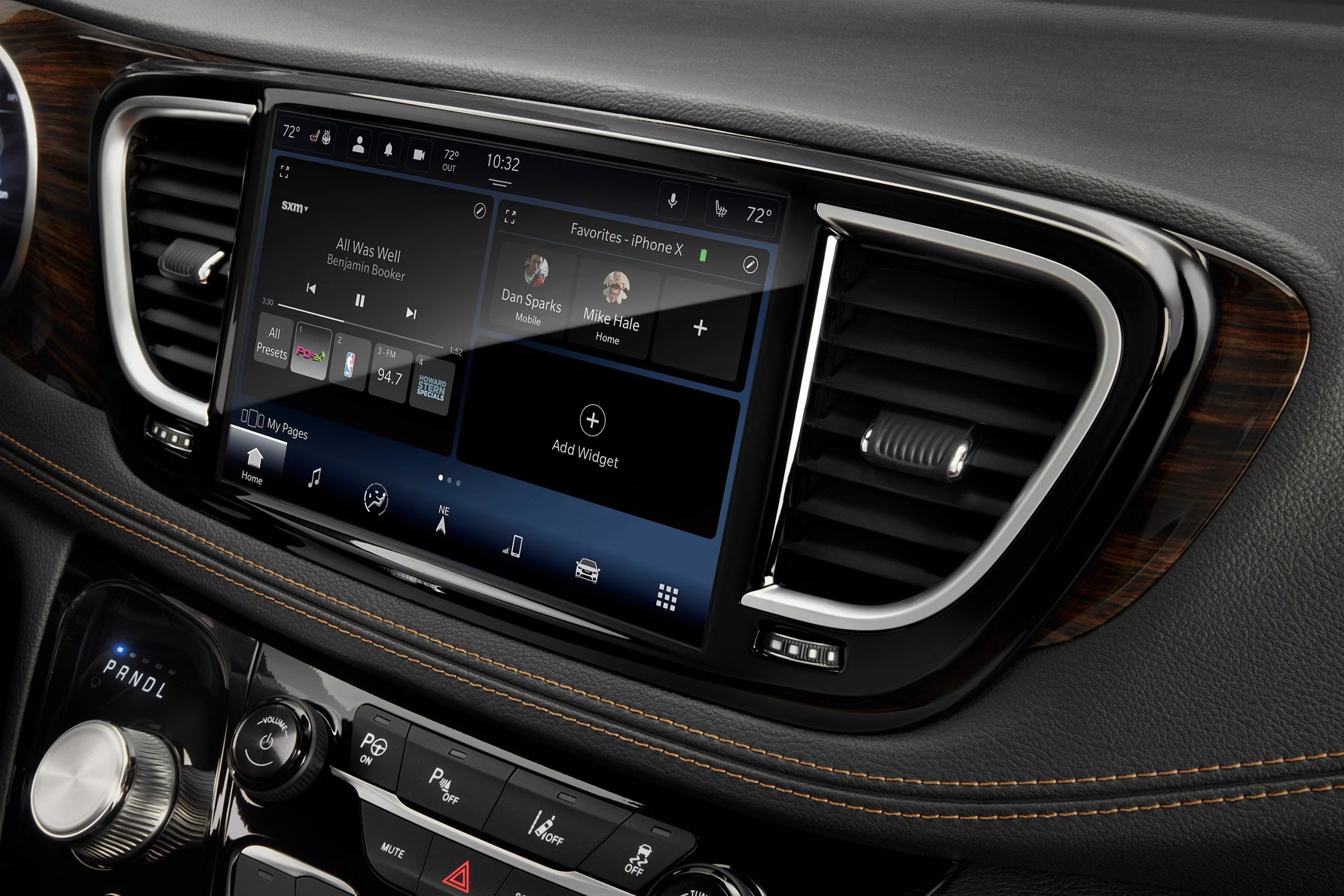 Stellantis Uconnect 5 in Jeep Compass