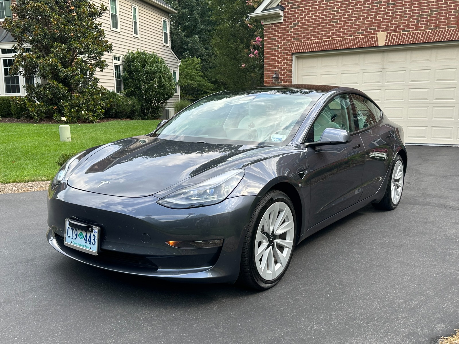 Tesla Model 3 Long Range AWD