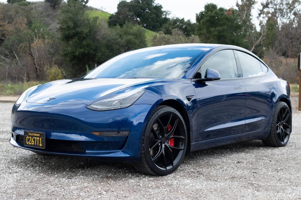 Tesla Model 3 Long Range AWD