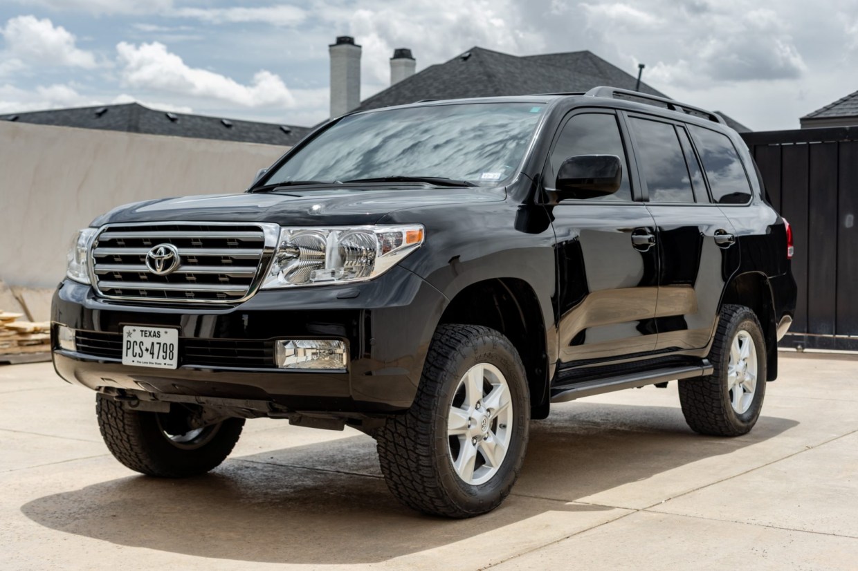 Toyota Land Cruiser 200 Series 4x4