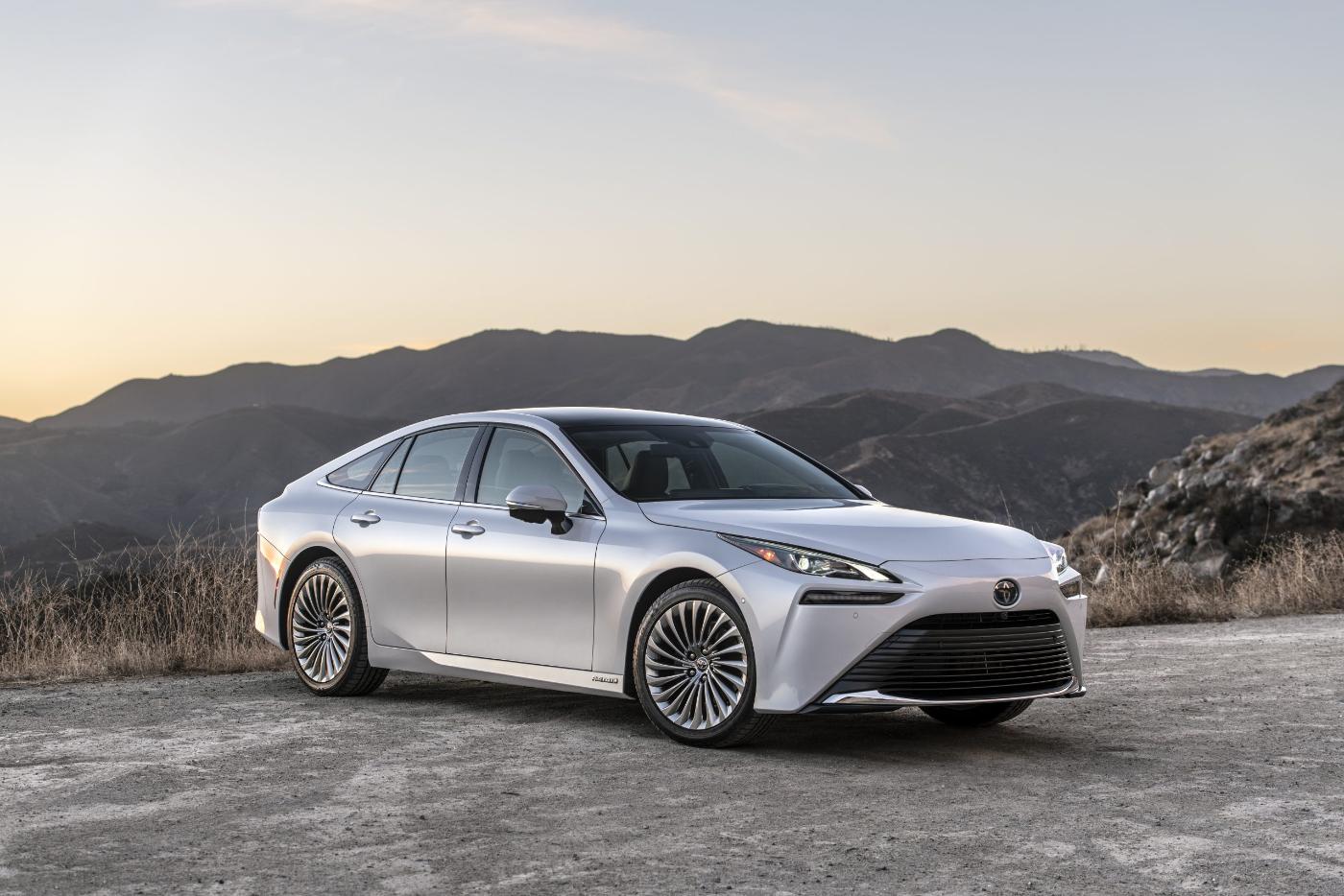 Toyota Mirai featured