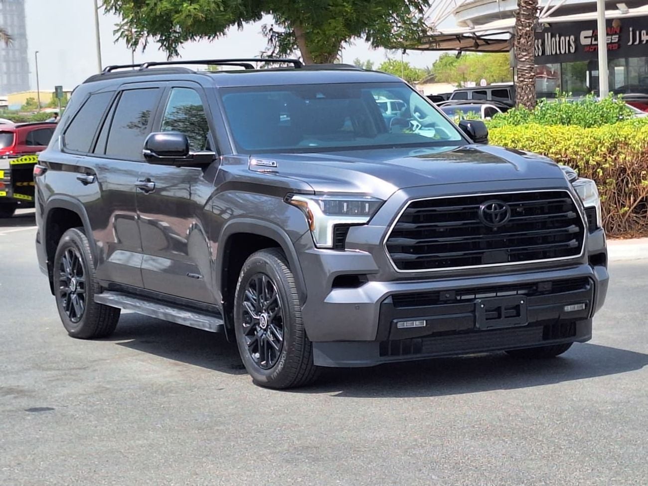 Toyota Sequoia Platinum 4WD 3.5L Twin Turbo Hybrid