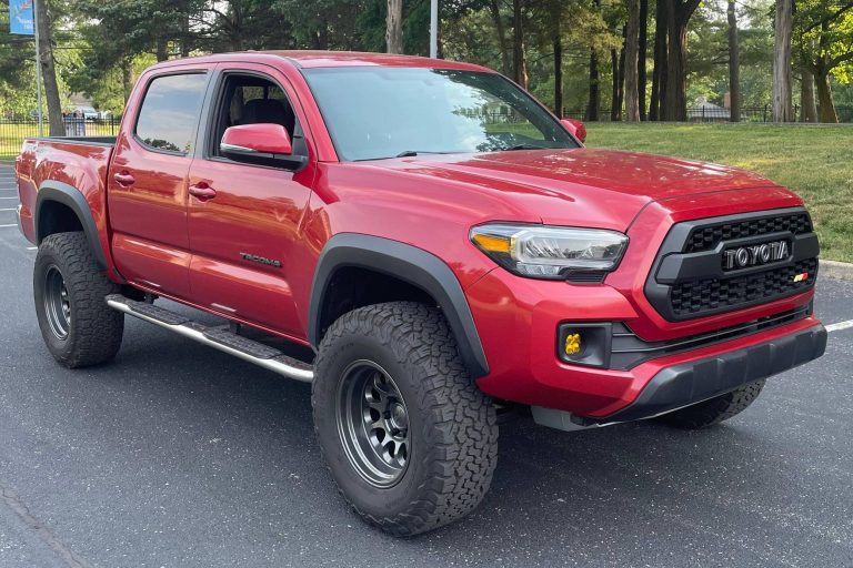 Toyota Tacoma TRD Pro Double Cab 4x4