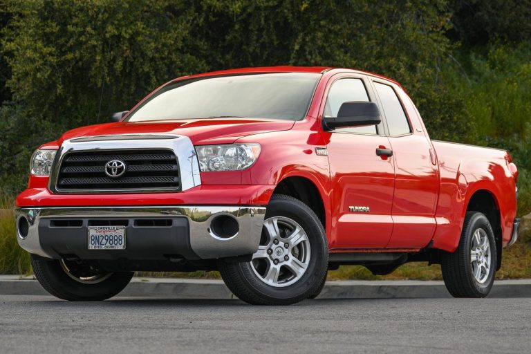 Toyota Tundra 5.7L i FORCE V8