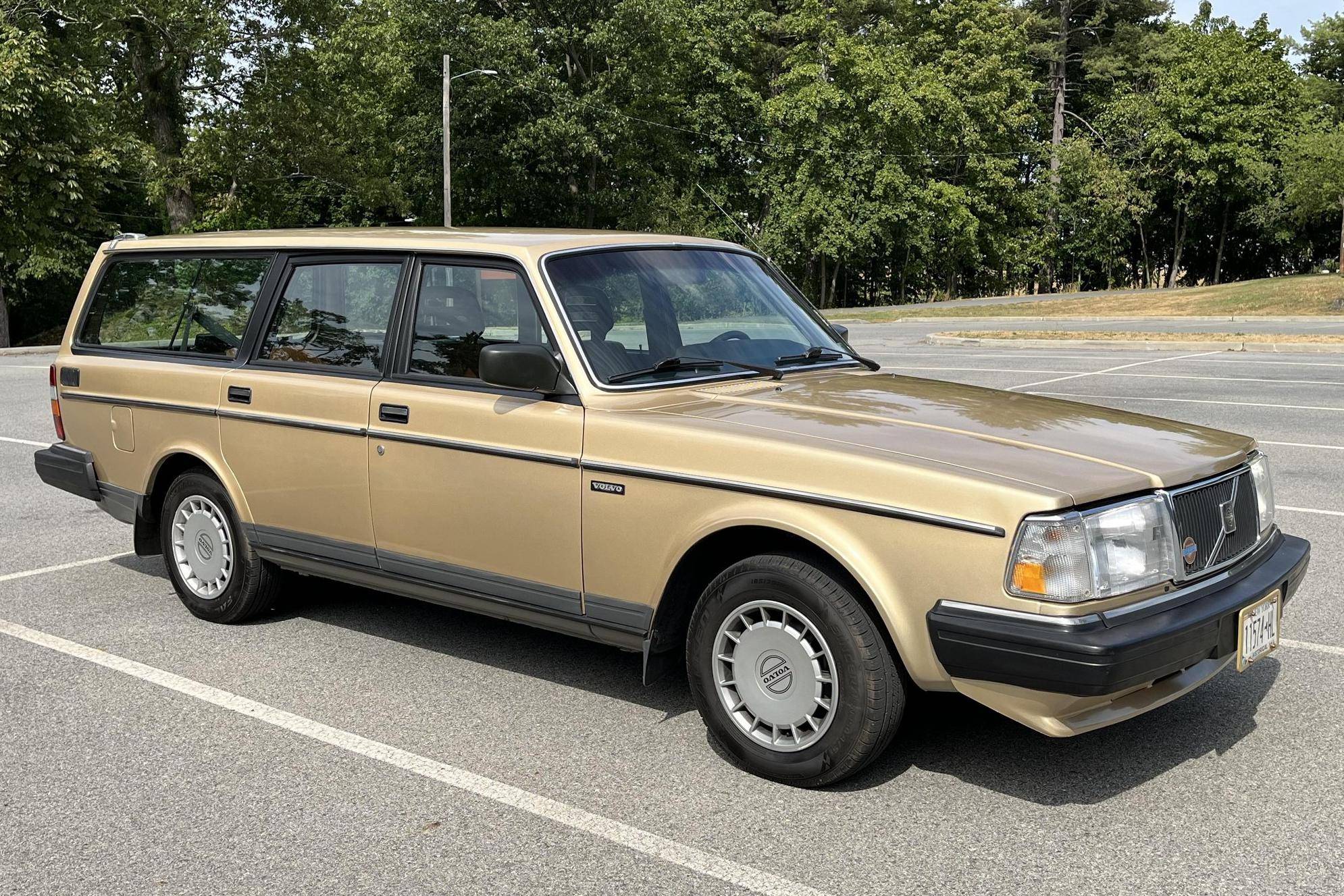 Volvo 240 DL Wagon