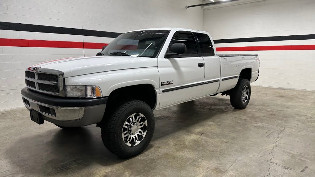 Dodge Ram 2500 with the 5.9L Cummins 24-Valve (1998–2007)