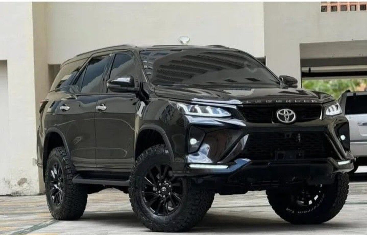 Toyota Fortuner 