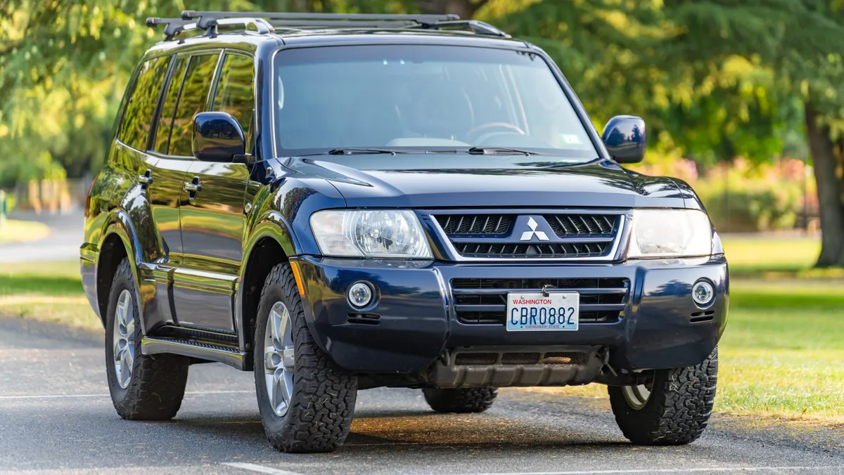 2003 Mitsubishi Montero Limited