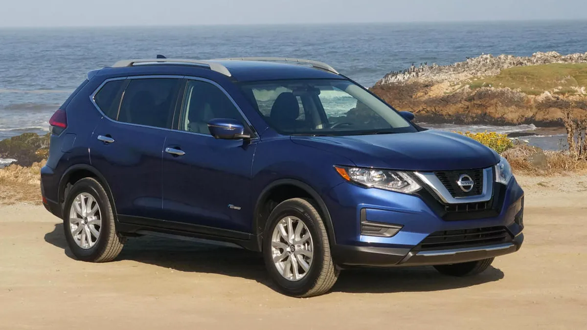 2014–2018 Nissan Rogue Hybrid