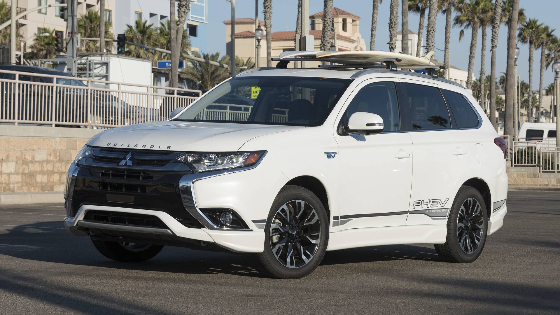 2016–2018 Mitsubishi Outlander PHEV