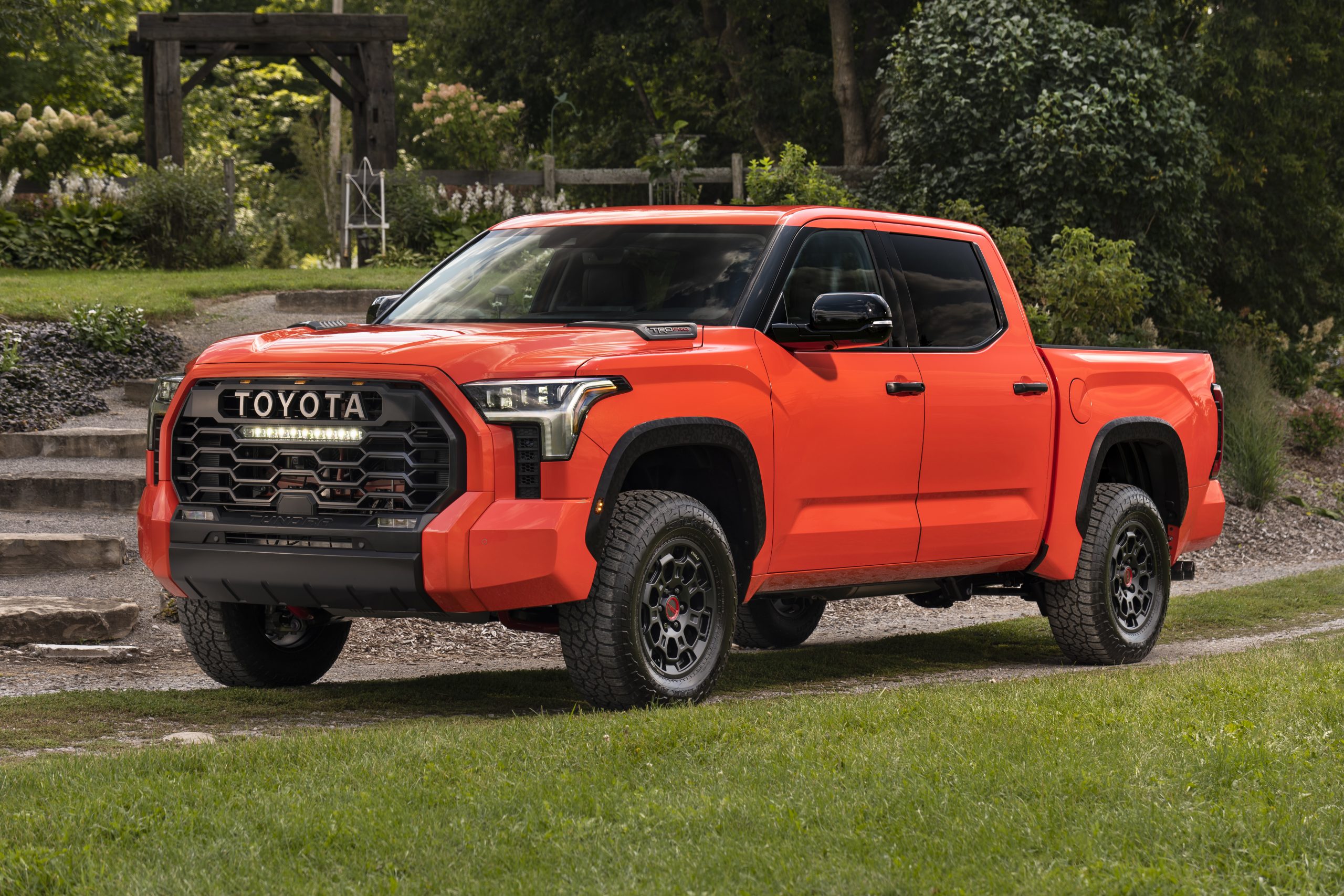 2022 Toyota Tundra SR5 Crew Max 4x4 3.5L Twin Turbo V6