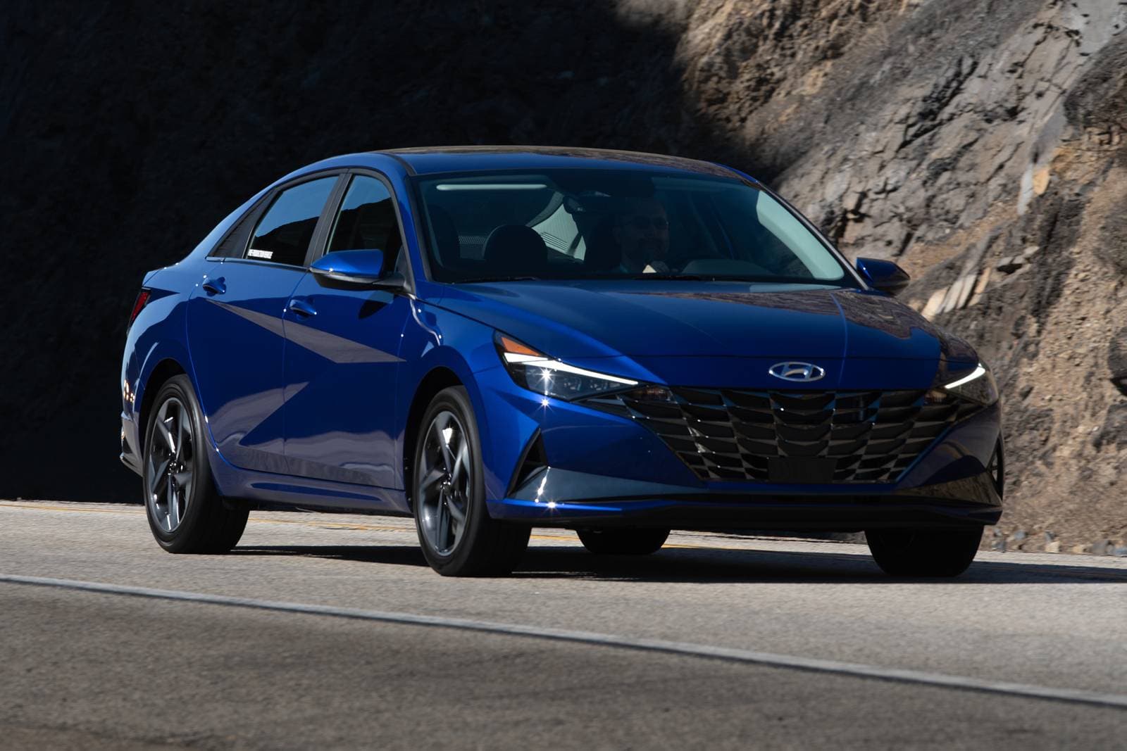 2023 Hyundai Elantra SEL FWD 2.0L IVT