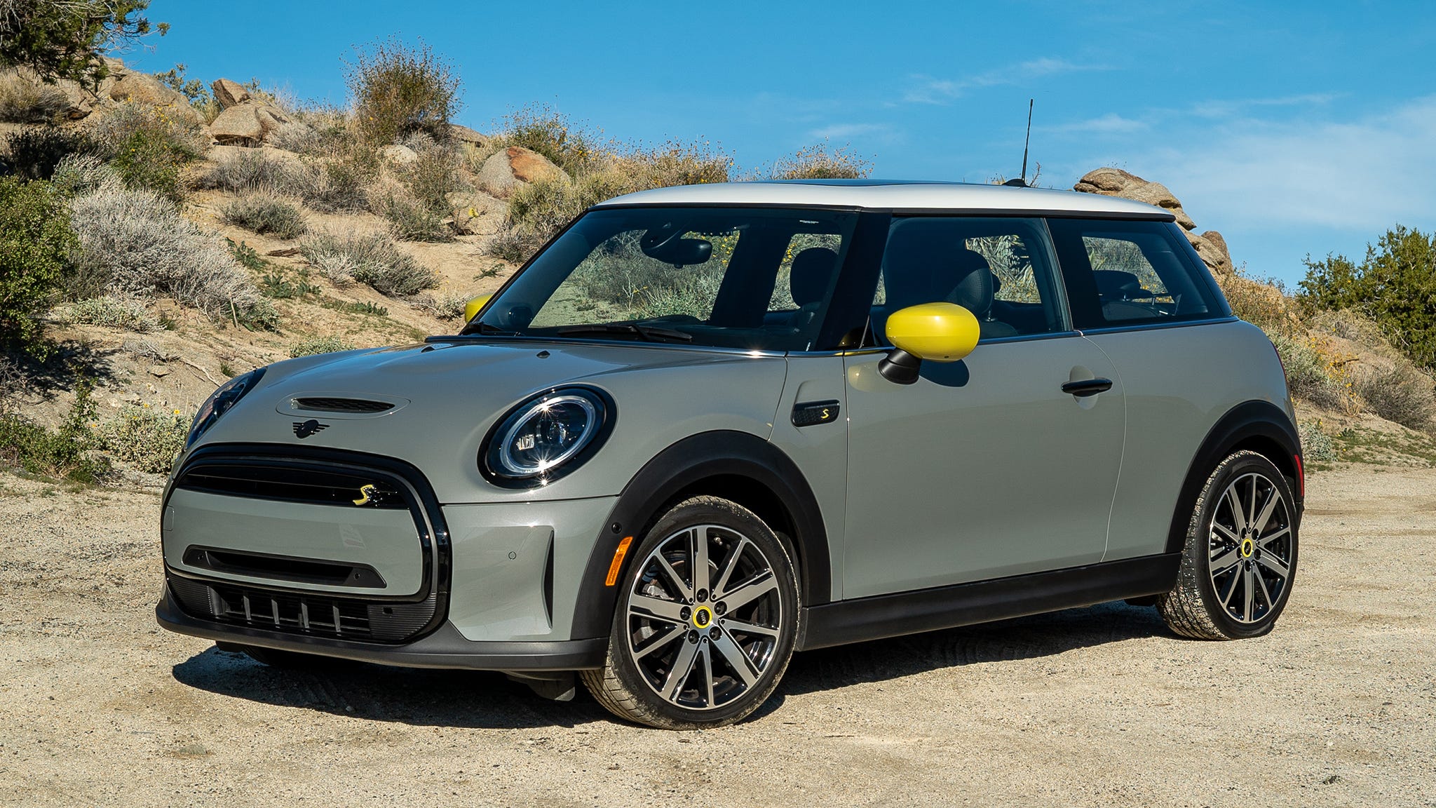 2023 Mini Cooper SE Hardtop 2 Door FWD 2023 Mini Cooper SE Hardtop 2 Door FWD