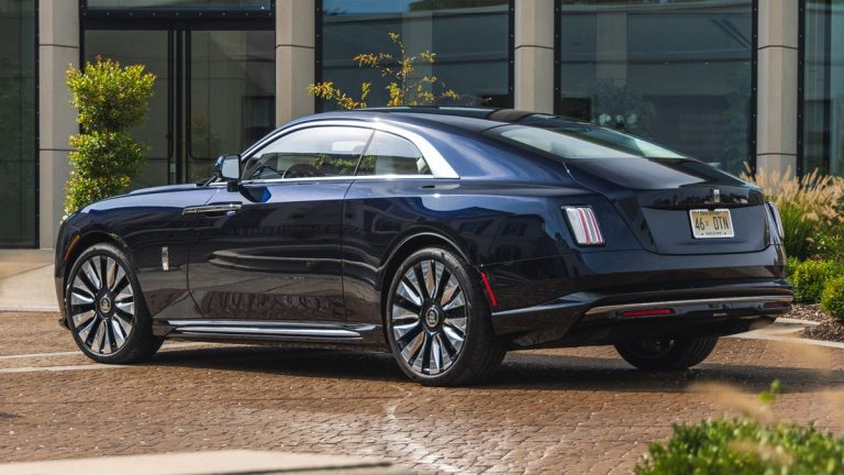 2024 Rolls Royce Spectre
