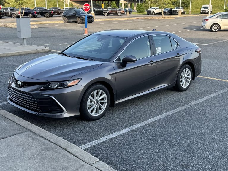 2024 Toyota Camry LE