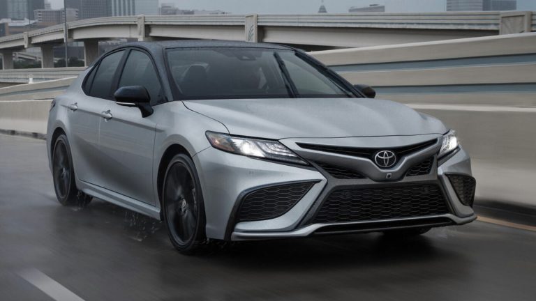 2024 Toyota Camry LE