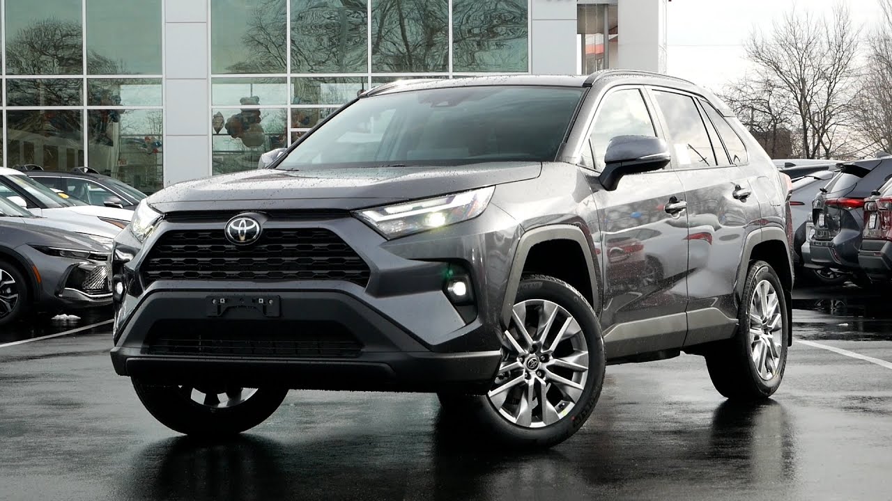 2024 Toyota RAV4 XLE