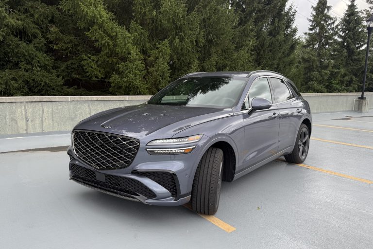 2025 Genesis GV70 3.5T Sport Prestige