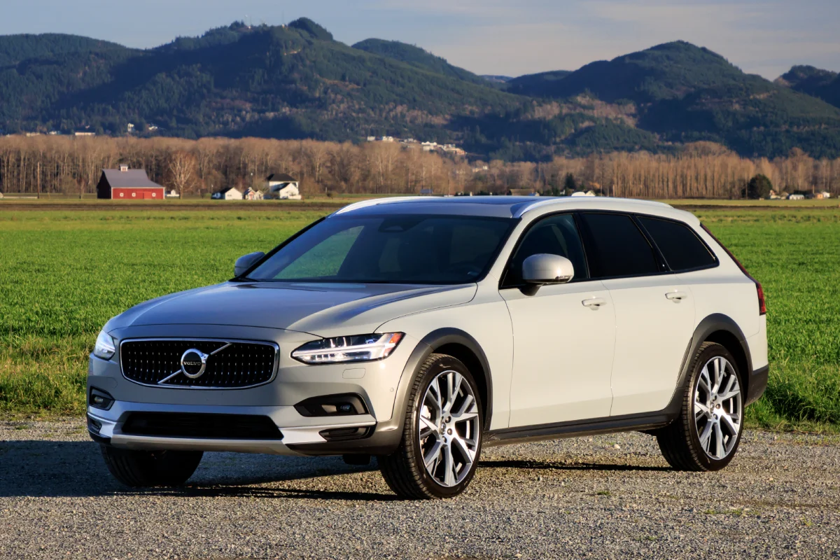 2026 Volvo V90 Cross Country