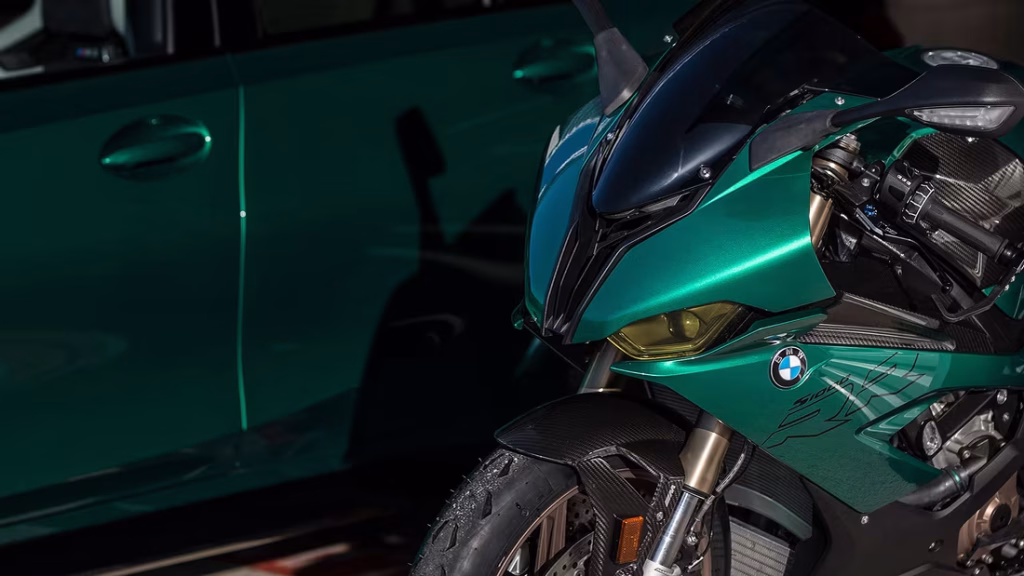 BMW M 1000 RR Isle of Man TT Limited
