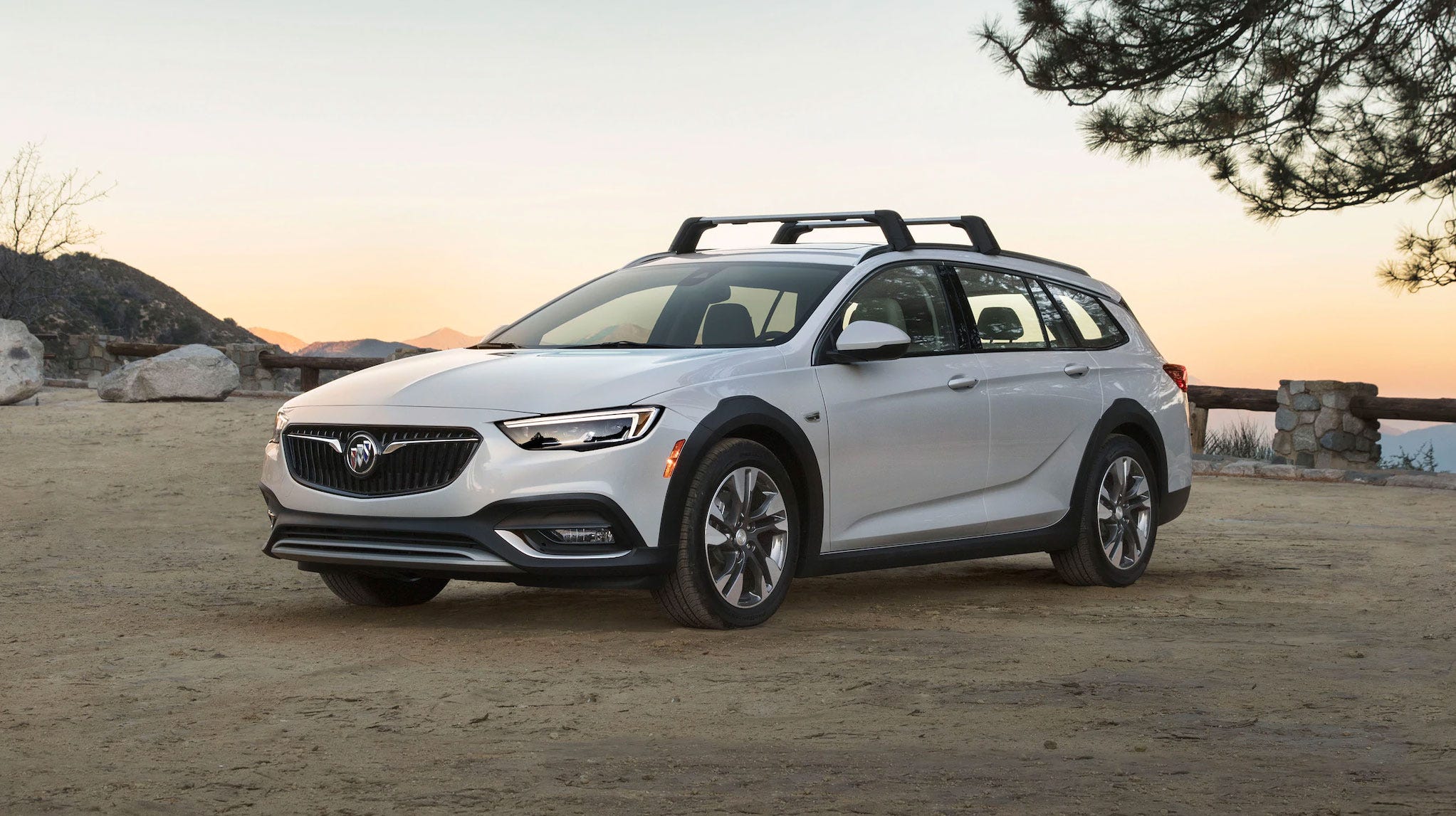 Buick Regal TourX Essence