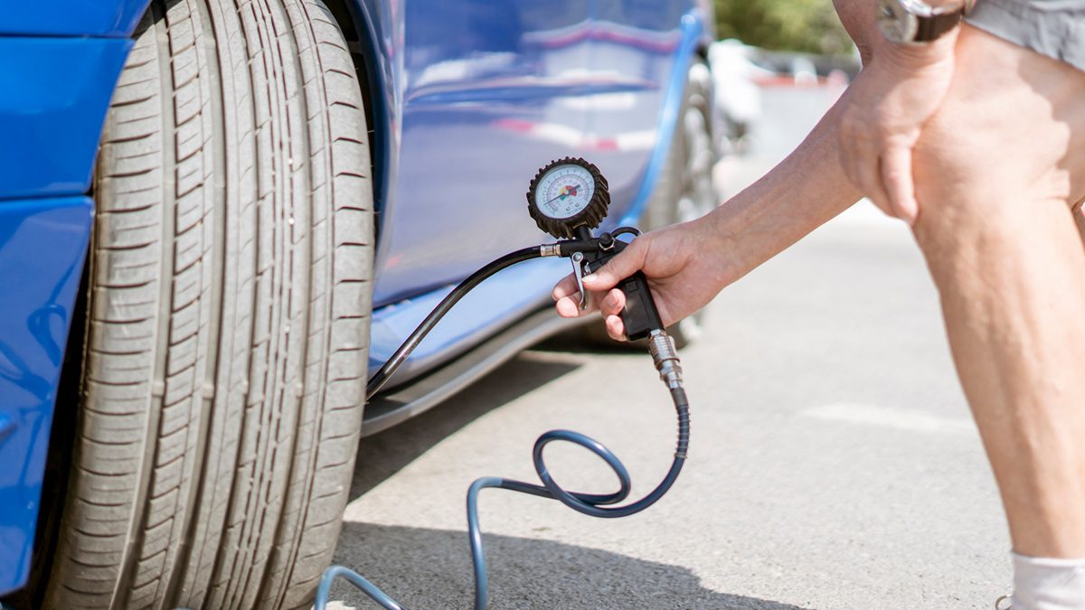 Checking air pressure for tires